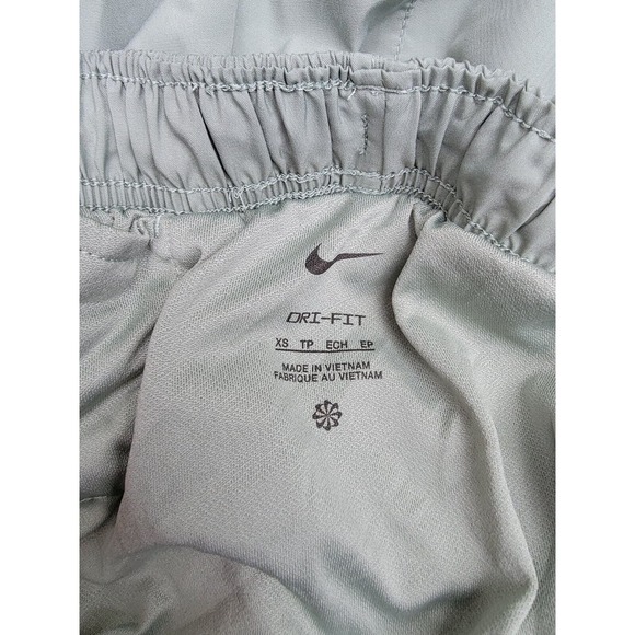 Nike Shorts Womens XS Dri Fit Track Running Jogging Training Ladies 3 Inch - Picture 5 of 5